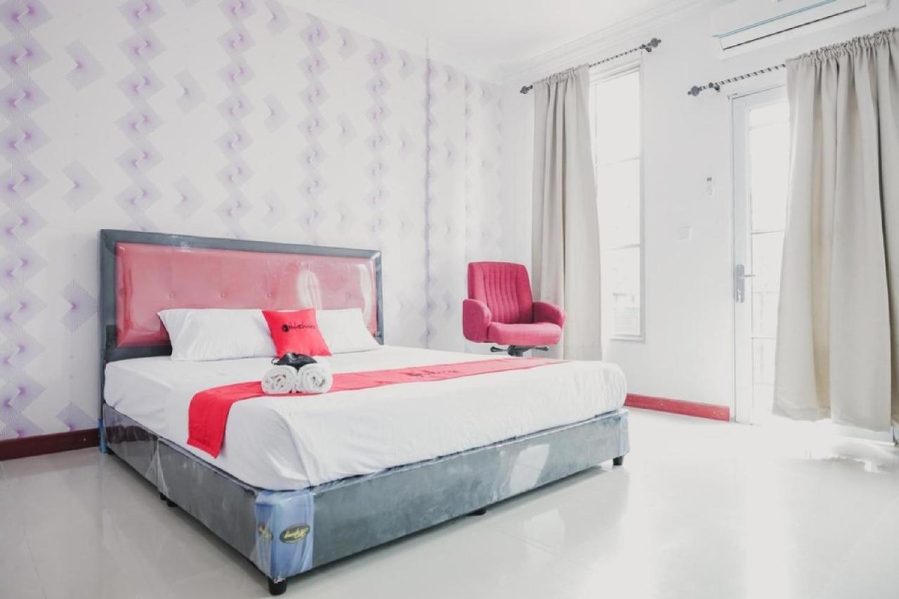 Отель Reddoorz Near Nagoya Hill Batam 4 Jodoh  Экстерьер фото